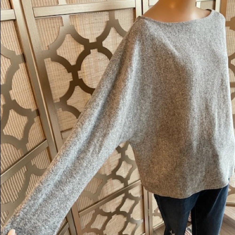 Forever21 Soft Lounge Sweater Shirt! Oversized. Medium - Picture 2 of 5